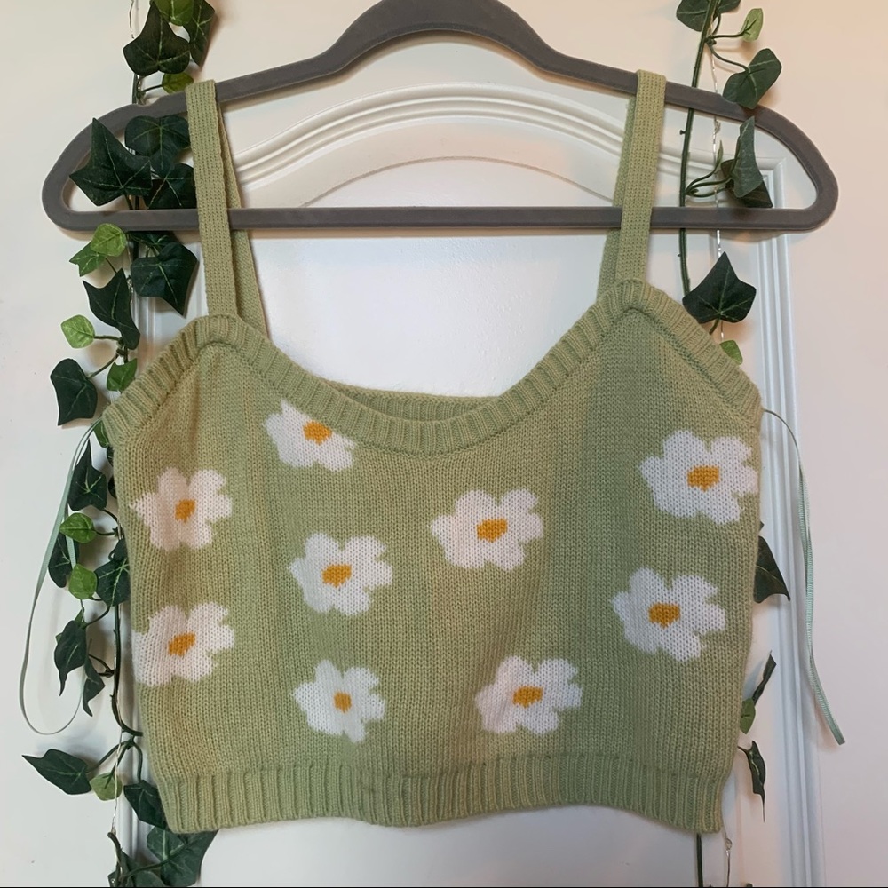 Altard state green daisy knit tank top
